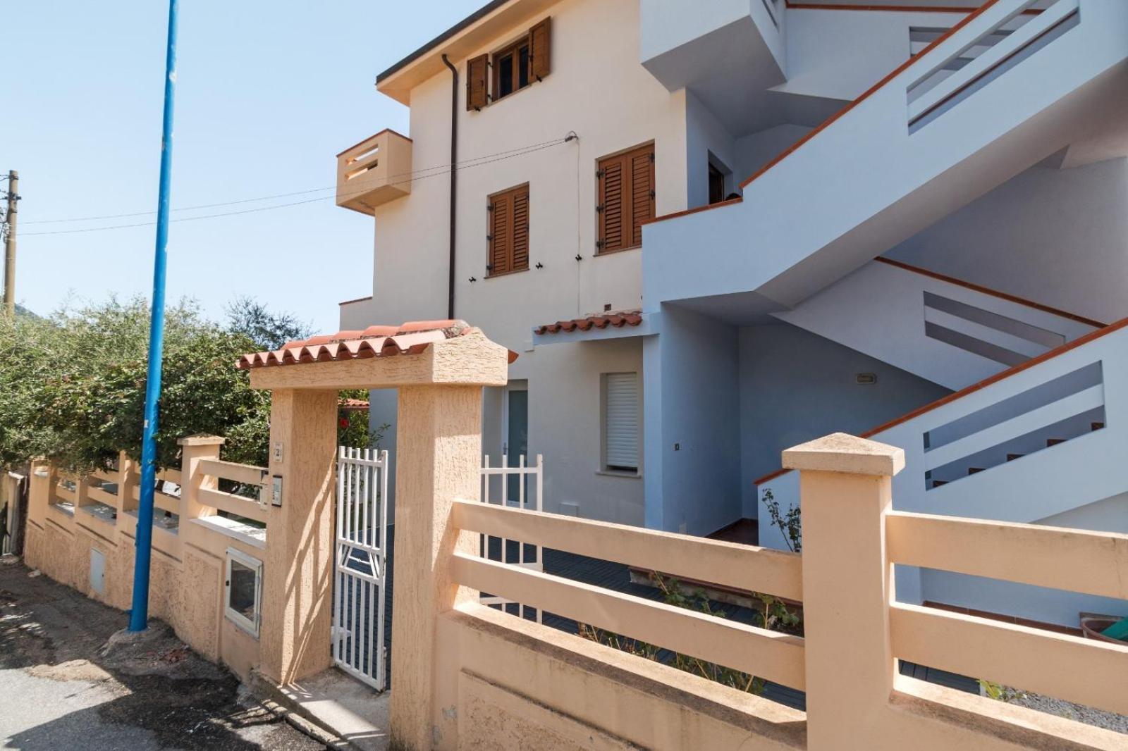 Appartamento Perla Verde, Wifi E Air Con Cala Gonone Zewnętrze zdjęcie